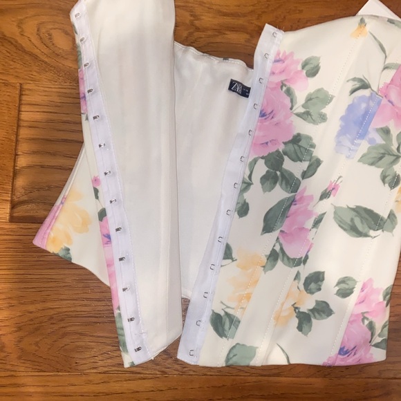 Zara corset - Picture 3 of 3